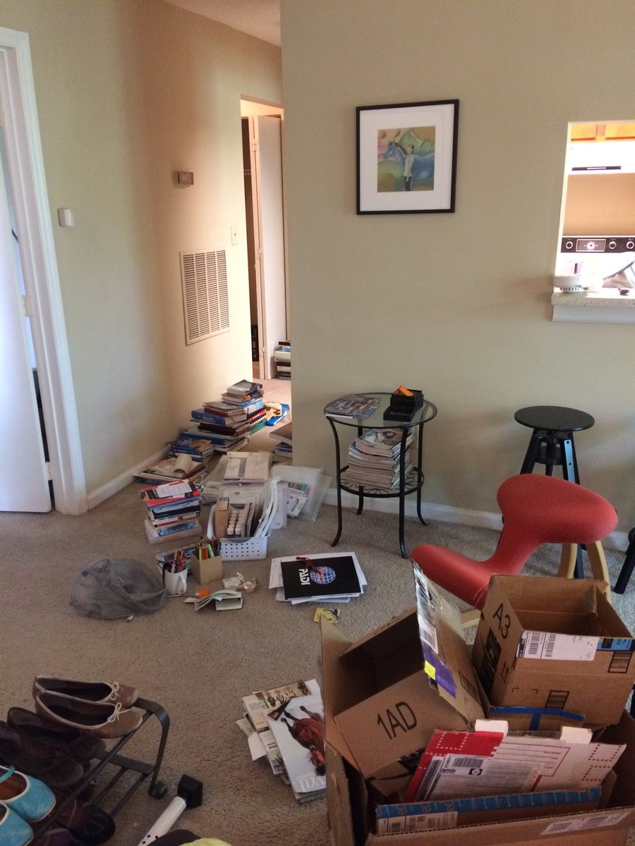 juliaesamson's tweet photo. And so the move begins... #phdlife #internationalphd #internationalgrad #phdchat #intercontinentalmove #toomuchstuff https://t.co/wT54CsoGnx