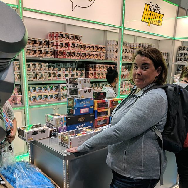 jayncoke's tweet photo. So psyched that @glassflippers got into the booth! 😀😀😀 Woo hoooo!!! #funko #funkopop #funkobooth #funkofunatics #sdcc #sdcc2018 https://t.co/x0LFSDtWNc https://t.co/2SQc7aNLf8