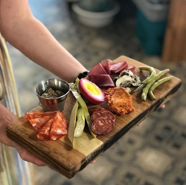 #Belleville, #Ontario offers a thriving arts and cultural community with something for everyone. We could not be more happy to be right in the centre of it all. Come experience food and drink with us. 
Explore our Instagram 👉 bit.ly/2uJpmIA #MyFirstTweet