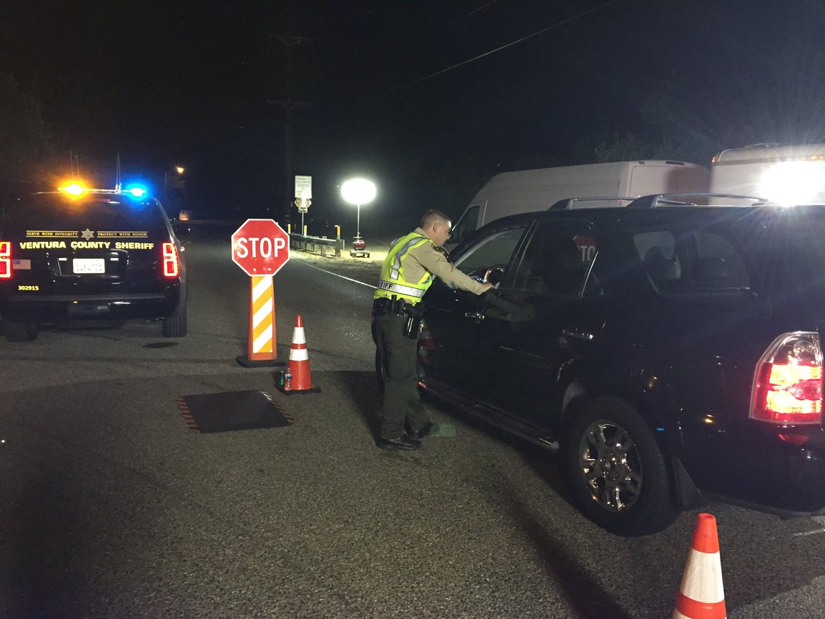 VENTURASHERIFF's tweet image. Sheriff’s Drug Recognition Experts (DRE’s) evaluating subjects under the influence of prescription/illicit drugs, and also working at a DUI Checkpoint screening drivers checking for drinking impairment from drugs/alcohol/marijuana @OTS_CA @toaksvcso @CHPMoorpark #weedui