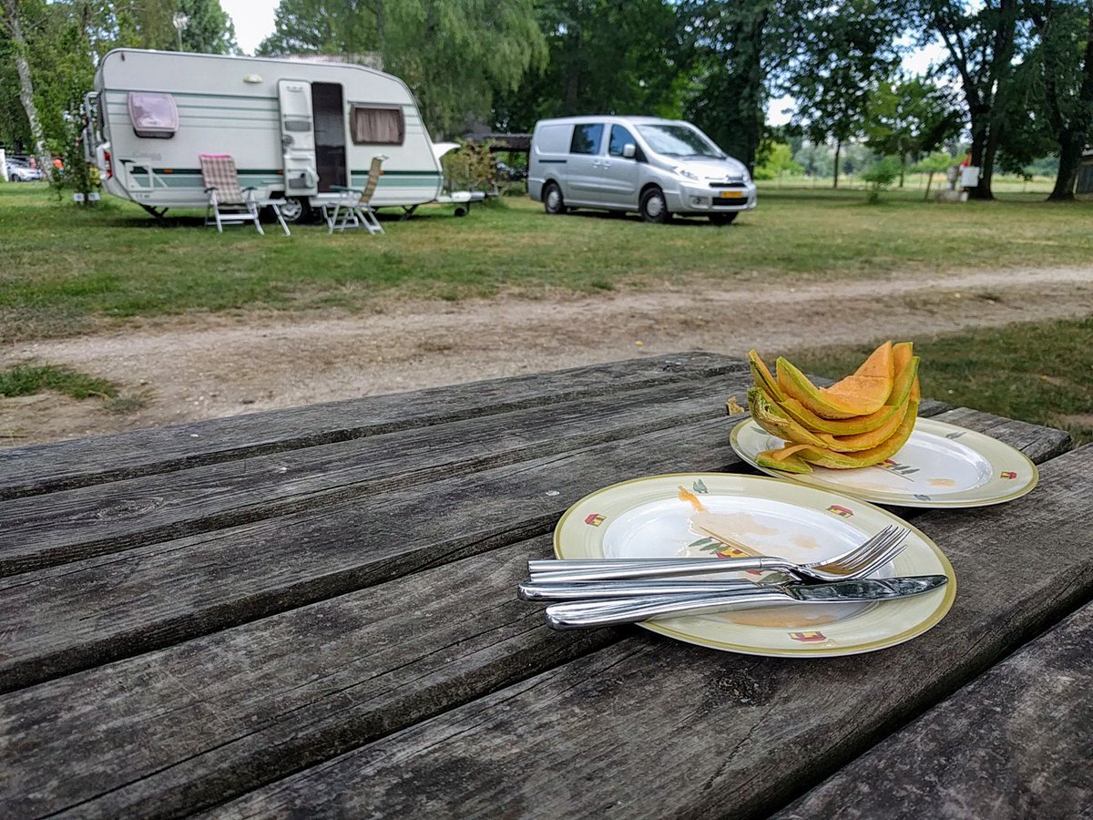 VakKriebels's tweet photo. Arriveren, aanmelden, plek zoeken, afkoppelen, stroom. In 15 minuten staat de meloen op tafel. https://t.co/tJ2b3UBIA6