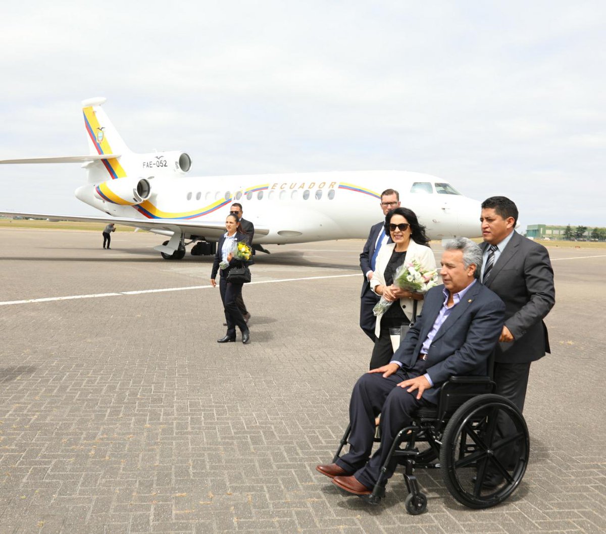 Lenin's tweet photo. He llegado a Reino Unido como primer punto de mi viaje por Europa. Asistiré a la I Cumbre Global de Discapacidades en Londres.
Dialogaremos sobre inclusión y derechos. Hoy Ecuador es un referente en esta materia.
#EcuadorGiraUE https://t.co/07pqTB4XPS