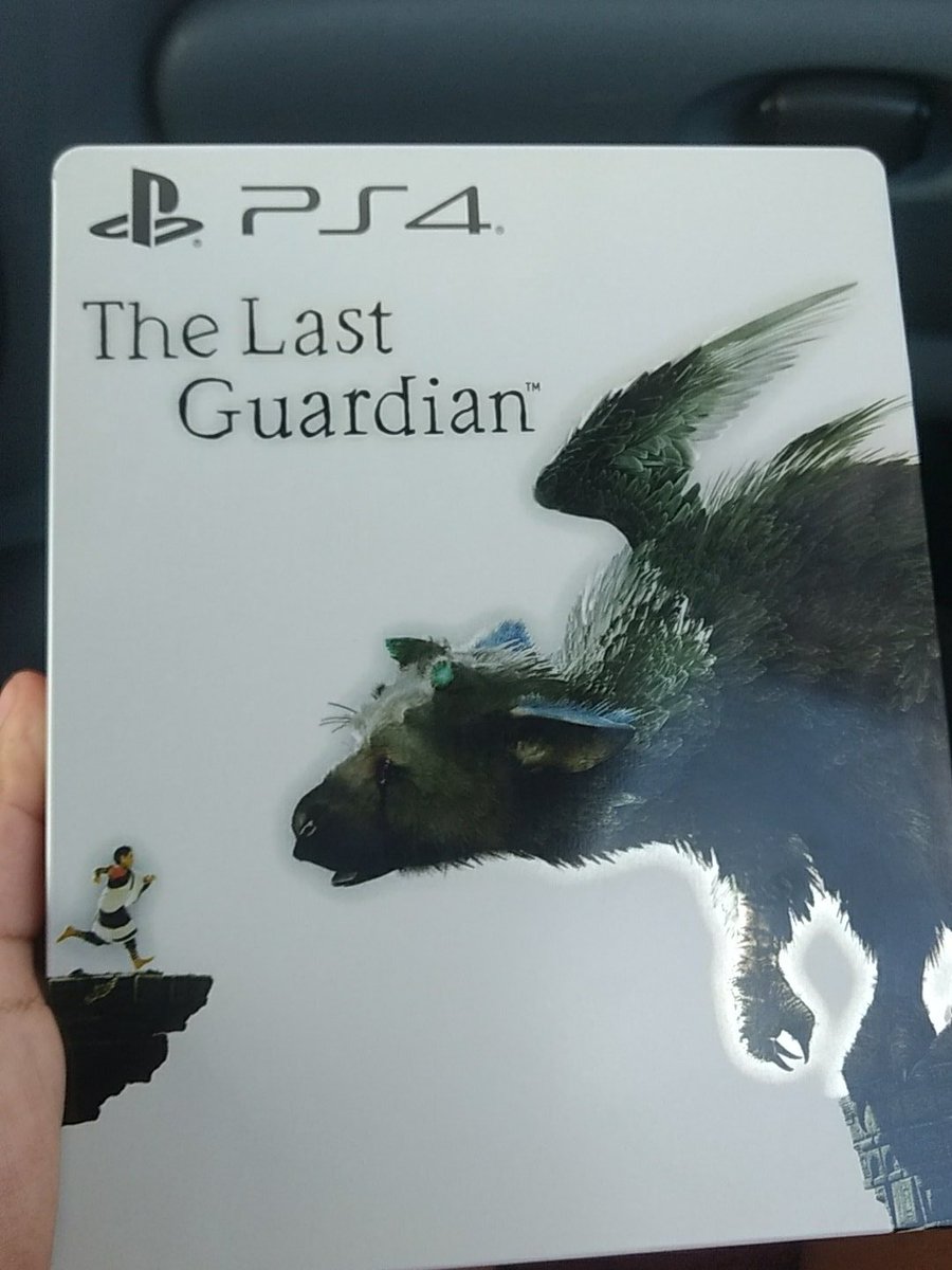 hoppudesu's tweet image. A GUY JUST GIFTED ME THE LAST GUARDIAN'S STEELCASE LMAOOO

I LOVE YOU #RANDOMGUY