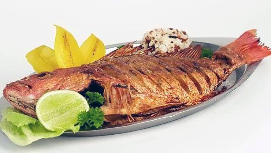 LVCCHollywood's tweet photo. Start your #SundayFunday with our Pargo Entero Frito - Fried Whole Red Snapper! 🍴#Foodie #CubanCuisine #CubanFood #LasVegasCubanCuisine https://t.co/v8y5goGkSE