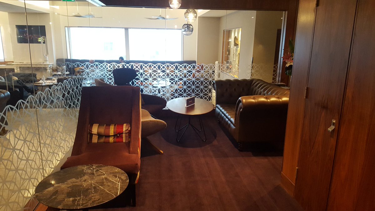 I suppose if you're going to be stuck in an airport for a few hours this is the way to do it 😁 <a href="/HeathrowAirport/">Heathrow Airport</a> <a href="/No1Lounges/">No1 Lounges</a>