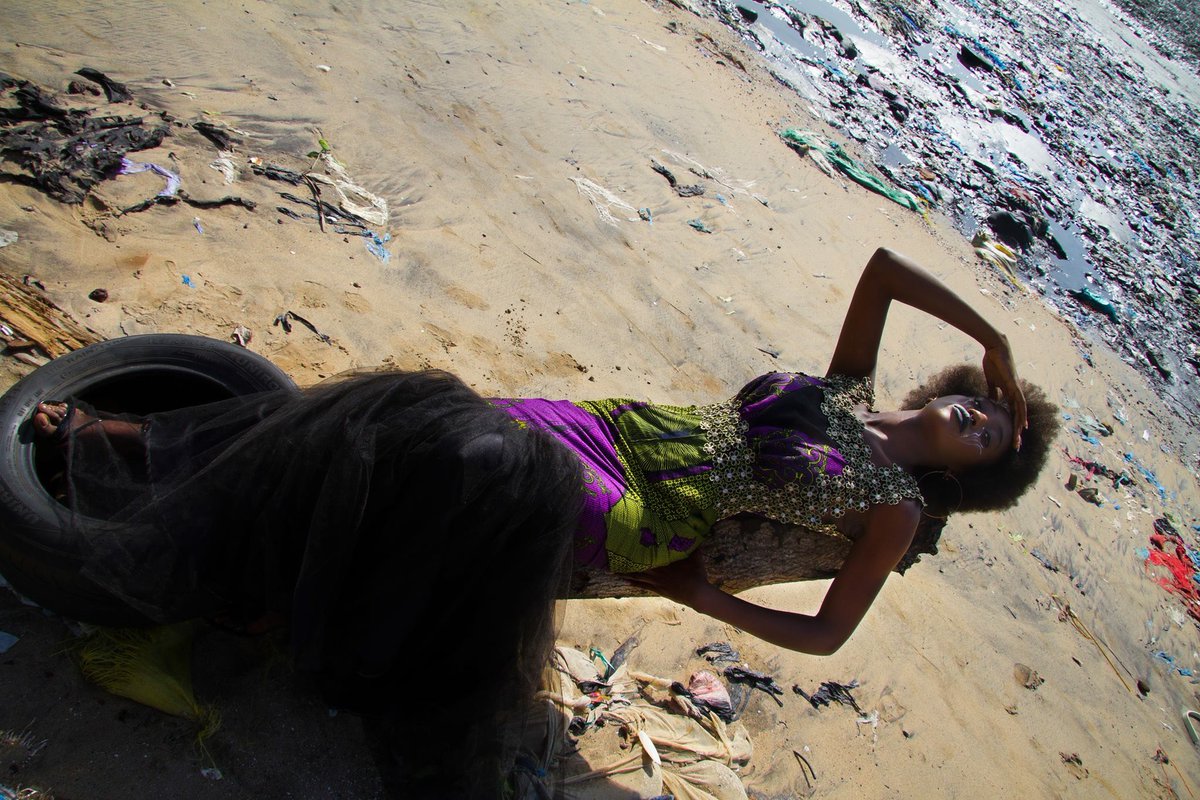 LeMannequin_GN's tweet photo. Les candidates nous sensibilisent sur l’insalubrité de nos plages !
Shooting inspirée par la campagne #SelfieDéchets initiée par @Fatiiche 🇬🇳❤️ https://t.co/R6JDLBPZIB