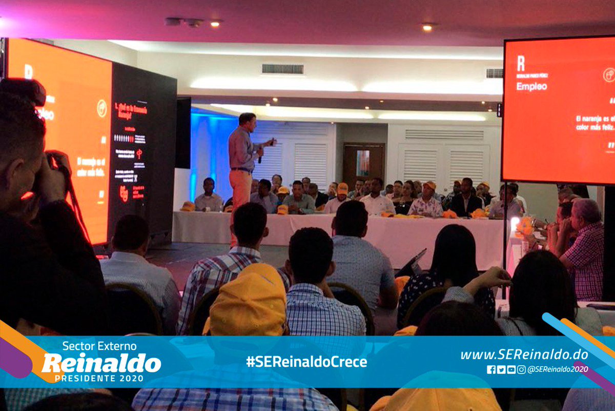 soysereinaldo's tweet photo. ¨Cuando nuestro candidato sea presidente, en las escuelas públicas se continuarán elevando los niveles de calidad  en la enseñanza, los niños aprenderán ingles como segundo idioma¨, @andresvander. #SEReinaldoCrece https://t.co/V4h4CJk2TH
