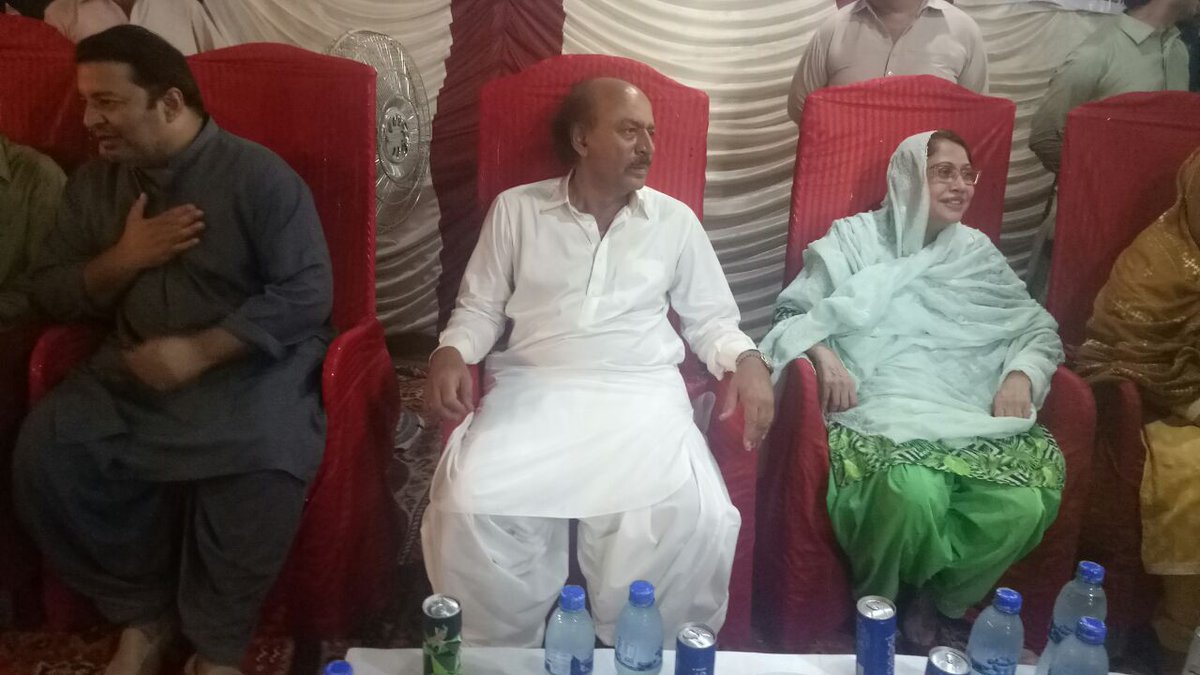 Sadiajavedppp's tweet image. Adi @FaryalTalpurPk in corner meeting UC Akil #PS10 larkana