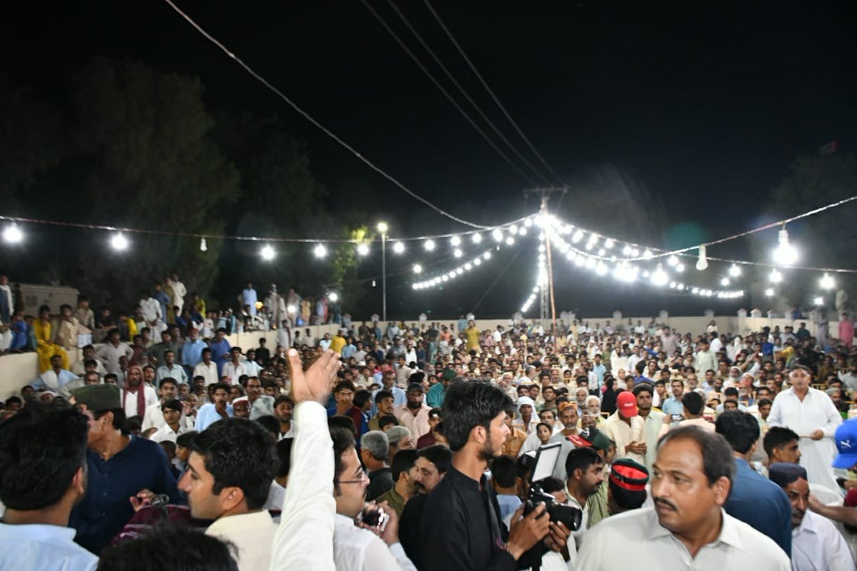 Sadiajavedppp's tweet image. Adi @FaryalTalpurPk in corner meeting UC Akil #PS10 larkana