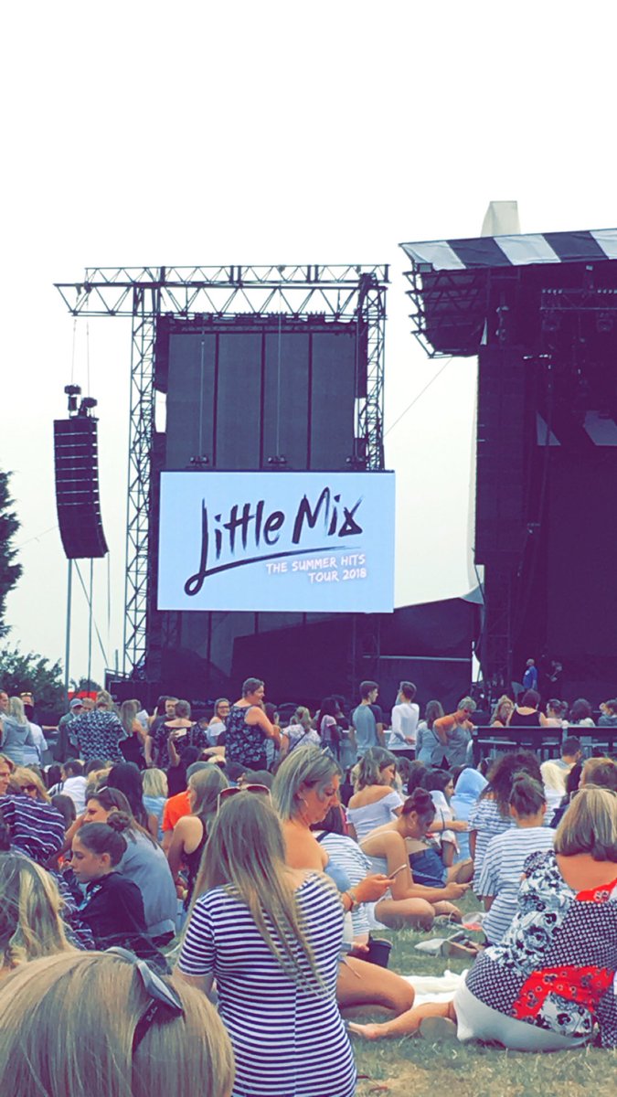 Tegan0395's tweet photo. #littlemixlincoln #littlemix @LittleMix #lincolnshireshowground https://t.co/Dafj189wVM