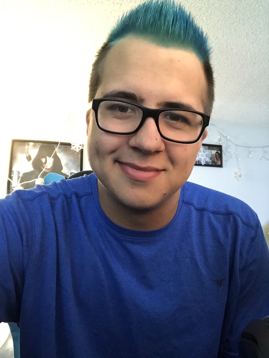 RealStormyy's tweet photo. It is blueeeeeee come hang while we try to win this tournament. Maybe he blue will make me a super Saiyan ? ๐โthis is all for you guys thank you once again for 2,000 followers! https://t.co/3LKX5zDEG8 live NOW!
#HellzArmy #HellzNite #Teamb42 #TeamBNN #Lurkforce https://t.co/w3znhtq2Ba