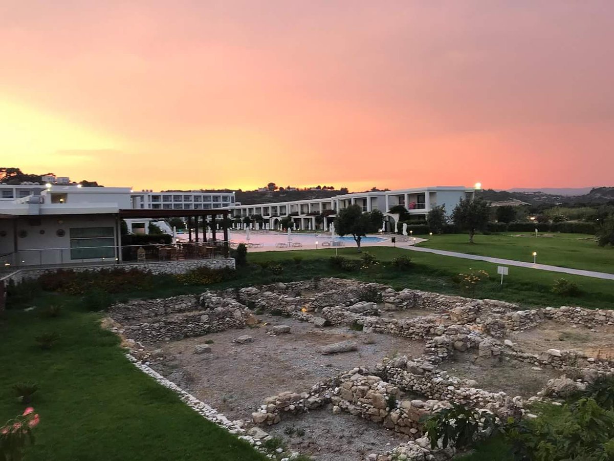 MWLevante's tweet photo. @mwholidays 
#mwmoment 
#outofoffice 
#summer2018 
Such a beautiful sunset!❤ https://t.co/NbrcbjjOSD