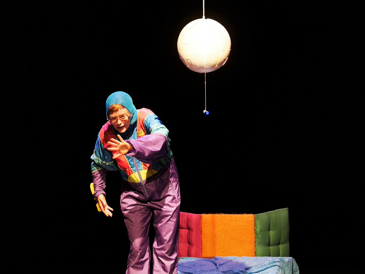 SnafuDance's tweet image. "This play will forever change the way you see theatre.” - @mtltheatrehub  #INTERSTELLARELDER : Badass Grandma In Space is live this week at the #WpgFringe festival ★★★★★ ow.ly/J7bq30l0amI #YegFringe