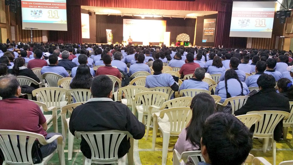 DavidVargas68's tweet photo. Encuentro Nacional de Coordinadores de GPs de la @UBiasd llega a su fin en la @UABolivia. Más de mil personas motivadas en la comunión con Dios y el crecimiento de la Iglesia. #ConexionGP #GPs #GrandesBendiciones #EstamosJuntos https://t.co/20aZCqFXhF