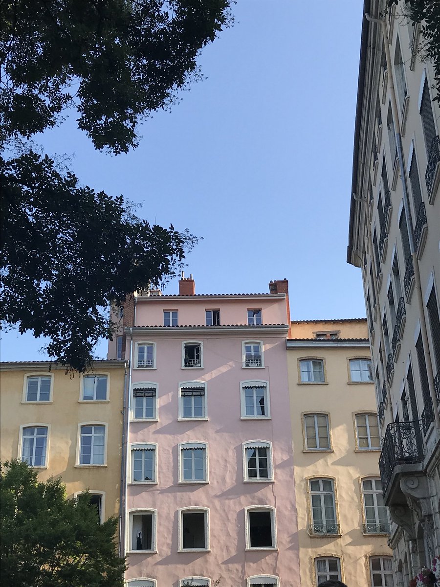 Mathildekm's tweet photo. Lyon ❤️ https://t.co/c6BwWDOsWG