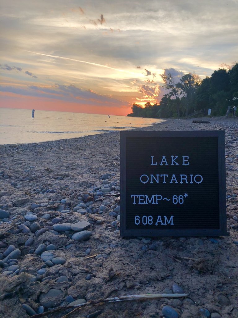 MitnExpedition's tweet photo. We did it! On Saturday, we started in NY at 6am and jumped in all 5 Great Lakes (the dogs too!) by 6:30pm! 💙 Stayed tuned for our blog post! #greatlakeschallenge #puremichigan #greatlakesstate https://t.co/8udiJidzoT