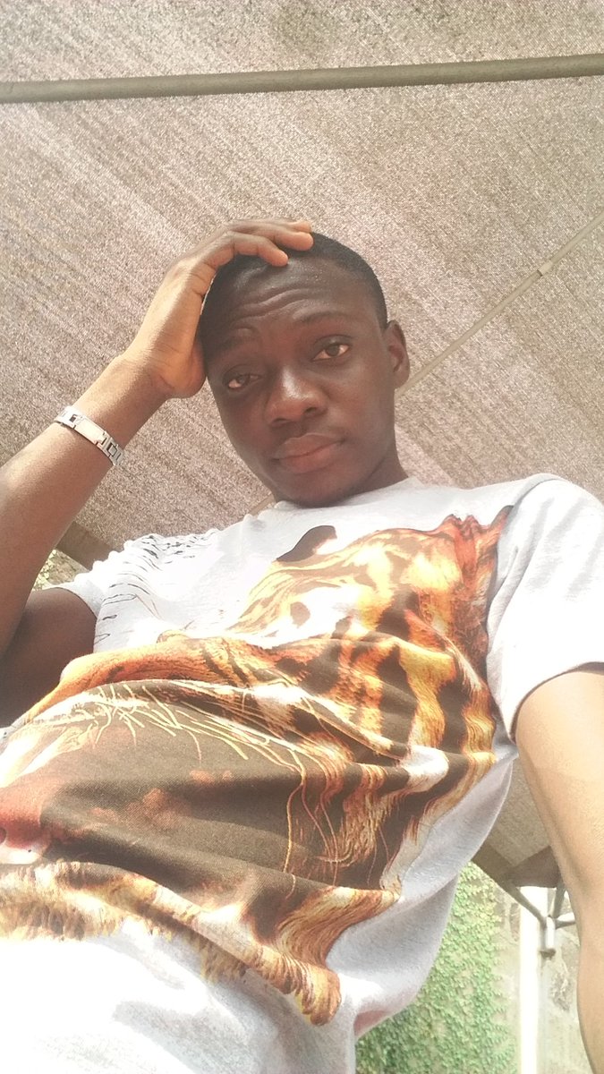 teesagacious's tweet photo. On a lowkey https://t.co/KVfD9y3Sih