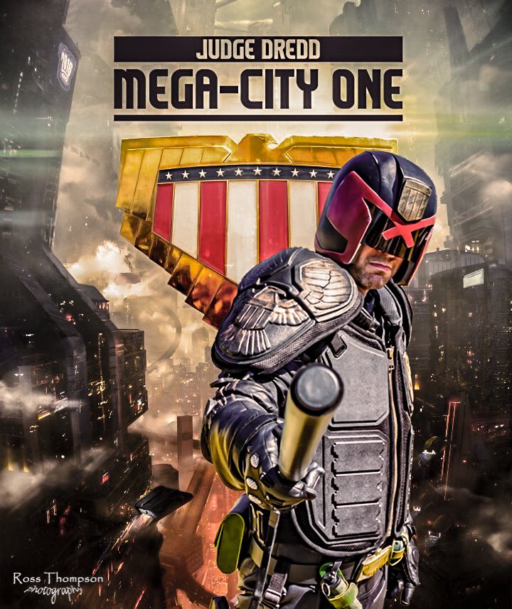 rossi_NE63's tweet photo. I only took 3 photos today at @Woodhorn #invasionIX because I spent most of the day looking for my glasses 😂 still pleased with my judge dredd shot! #woodhorn #woodhornmuseum #woodhorncolliery #invasionIX #cosplay #dredd #judgedredd #judgedreddcosplay #megacityone #iamthelaw https://t.co/0NBOuNY8Hl