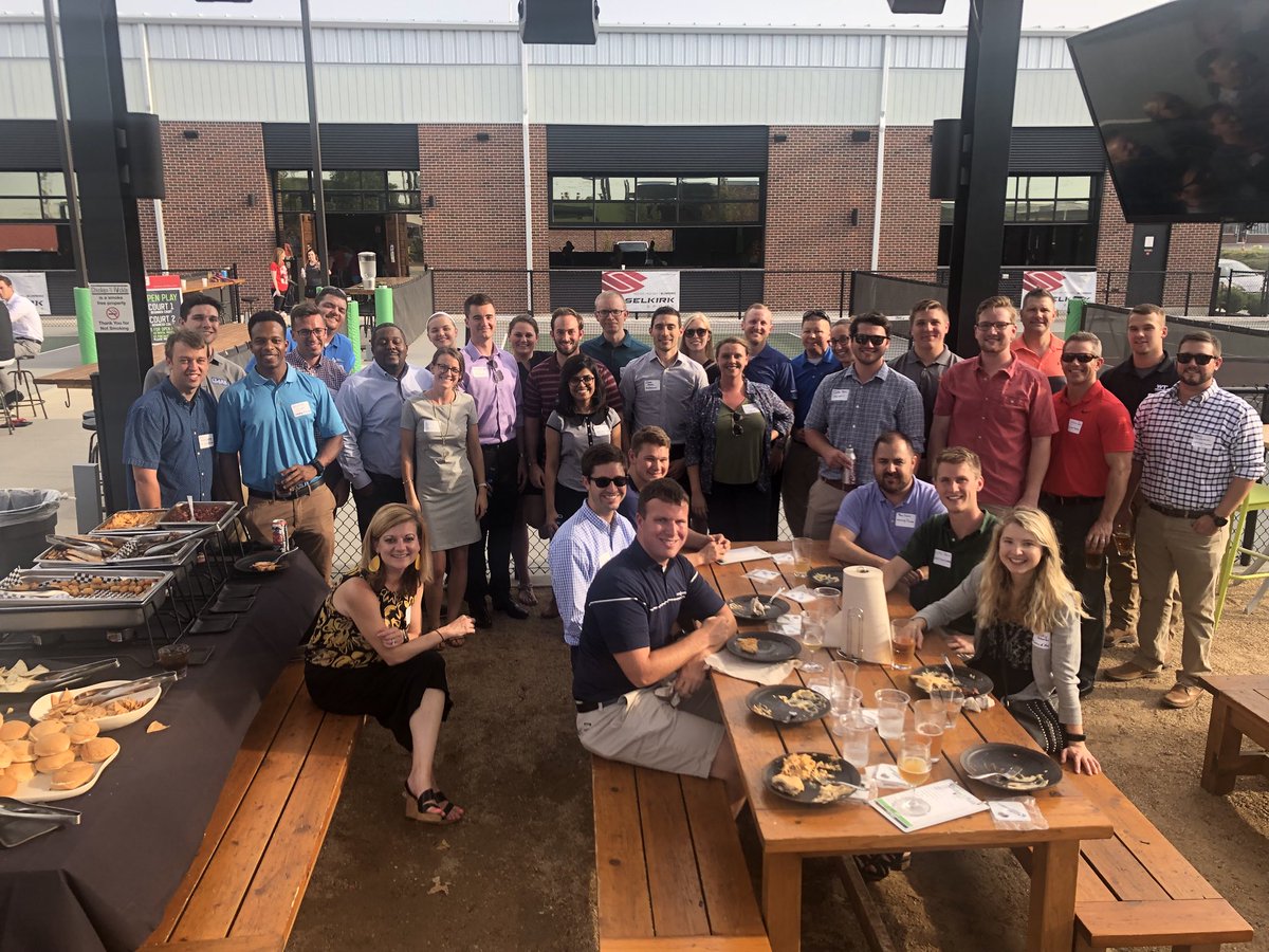 AvArchGeek's tweet photo. @ACC_HQ #youngprofessions Forum had a huge turnout at the first #KansasCity regional meetup! Our #HNTB crew had a great time. Thanks to @BurnsMcDonnell for sponsoring! #networking #ACCYP #avgeek ✈️ Philly is next and check out https://t.co/xNlbvLdtVy for more upcoming events! https://t.co/rjsf4dKBC0