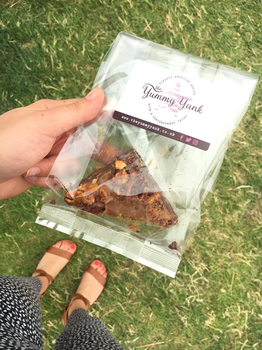 LauraMcK6's tweet photo. Super Sunday @YorksDalesFest discovering lots of new tasty treats 😋 #FoodFanatic #ArtisanFood #MyKindaHeaven https://t.co/8eKCCxYvq0