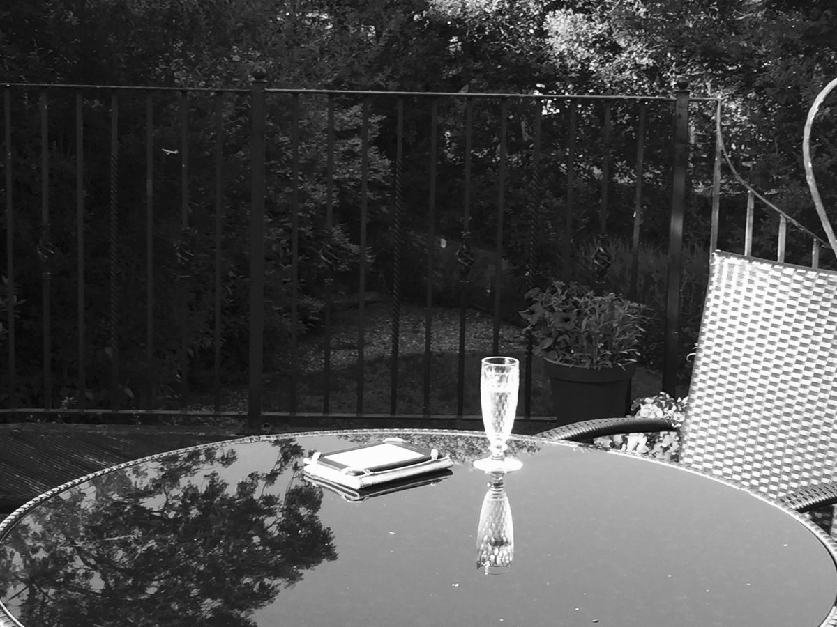 TenHorizon's tweet photo. Day 7 of 7 days of our lives in b&amp;w. No humans and no explanations as challenged by ⁦@kxgrave2002⁩ we challenge ⁦@LGAWorkforce⁩ to 7 days in black &amp; white. No humans and no explanations. https://t.co/lFzE34WC9p