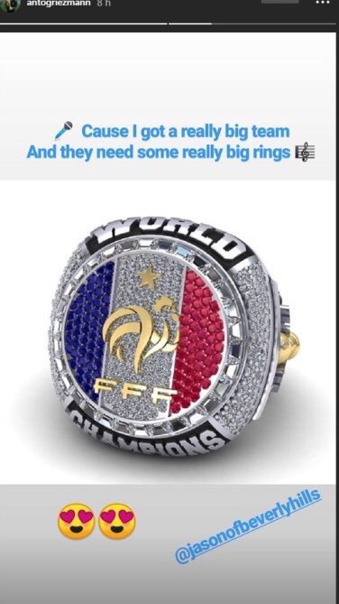 ActuFoot_'s tweet photo. Antoine Griezmann a contacté une bijouterie de Los Angeles afin d’obtenir une "bague de champion" pour lui et ses coéquipiers.

La bijouterie a ensuite pris contact avec la FFF afin de lui faire une proposition commerciale. (@RMCsport) https://t.co/4mXISTRHOA
