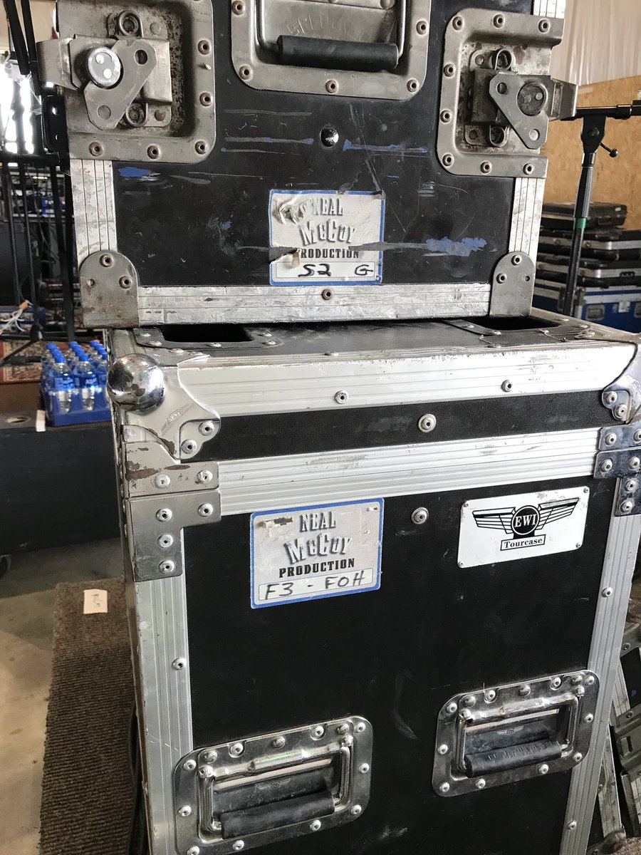 JamboOfficial's tweet photo. Some more backstage views👀 https://t.co/aClacmA6lM