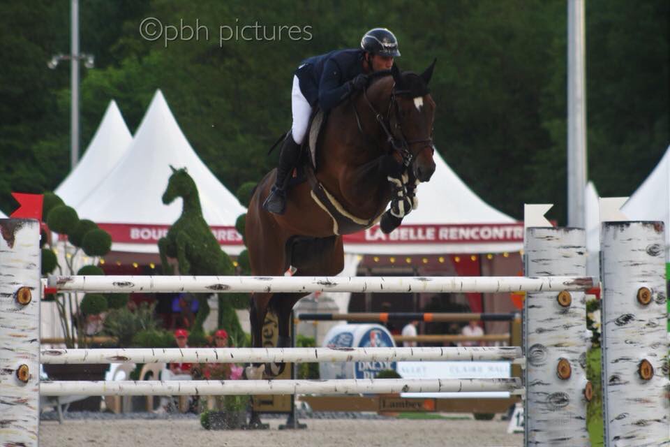 Team_Fontanelle's tweet photo. Après la victoire de Violine du Feu dans la Pro 3, Ub’air Dorchival termine 3ème du Grand Prix Pro 2 de Chazey sur Ain 🥇🥉🤩 https://t.co/E1xpVkVpGe