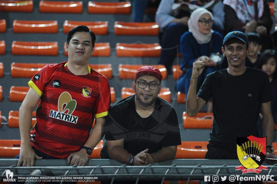 TeamN9FC's tweet photo. unifi LIGA SUPER MALAYSIA 2018 #LS21 #KLN9

Terima kasih kepada penyokong yang hadir memberikan sokongan. Dengan kekalahan ini, Negeri Sembilan bakal beraksi di Liga Premier untuk musim hadapan.

♥️🖤💛

#NegeriSembilan
#HobinJangHobin
#PoweredByMatrix https://t.co/UvMe1C2XZS