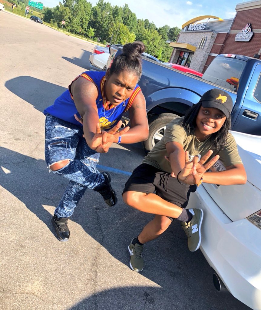 CallMeTod_'s tweet photo. #BAC3 🐩😌 happy 22nd 🗣 https://t.co/fQvnDMz5Vc