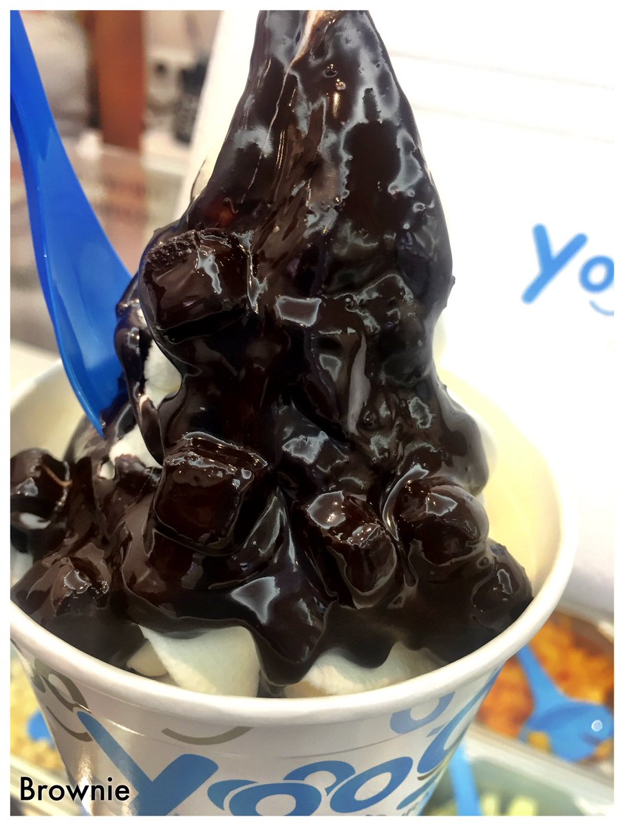 _YooGO's tweet photo. 💥💥💥 booooooommm 💥💥💥 NUEVO TOPPING DE BROWNIEEEEE 🤐 buaf espectacular !!! Solo en YooGO #leonesp #icecream #brownie https://t.co/xo1c8aZn3F
