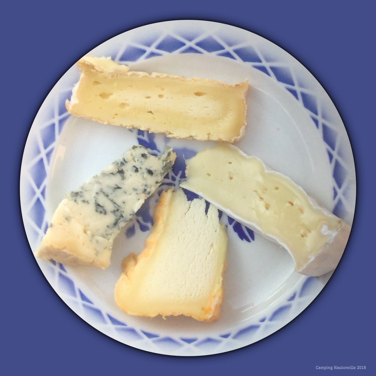 Grazissima's tweet image. How French can you go #platdefromage #bannes #campinghautoreille @franceculture #grazissima