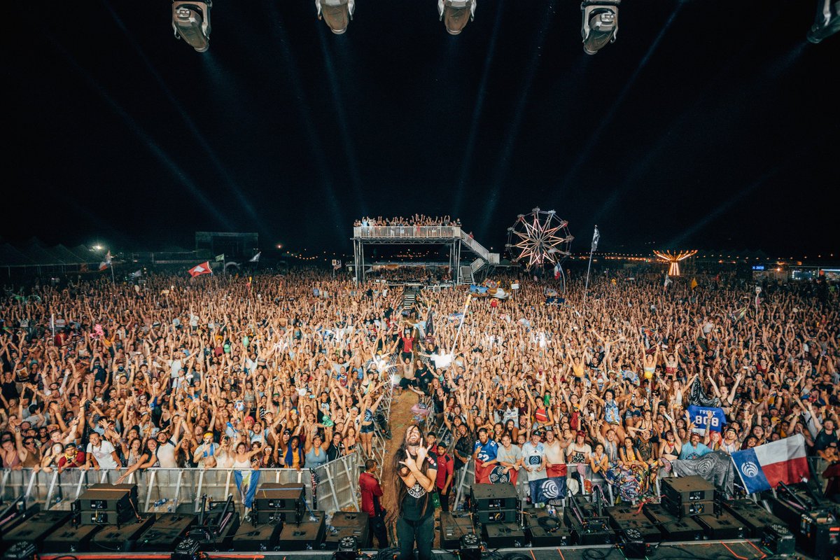 bassnectar's tweet photo. #FLOATFEST WAS OFF THE HOOK! Thousands of freaks mobbing in the Texas heat &amp; heavyweight sound ❤️🙏🏼 https://t.co/B8W5yWFXBi