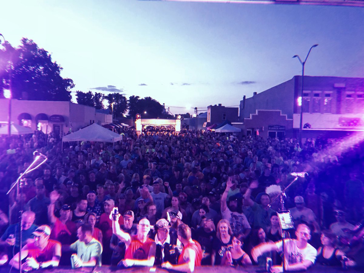 LAST NIGHT WAS SWEET. We had such a fun time rocking out with you all. So a BIG thanks to everyone that came out.