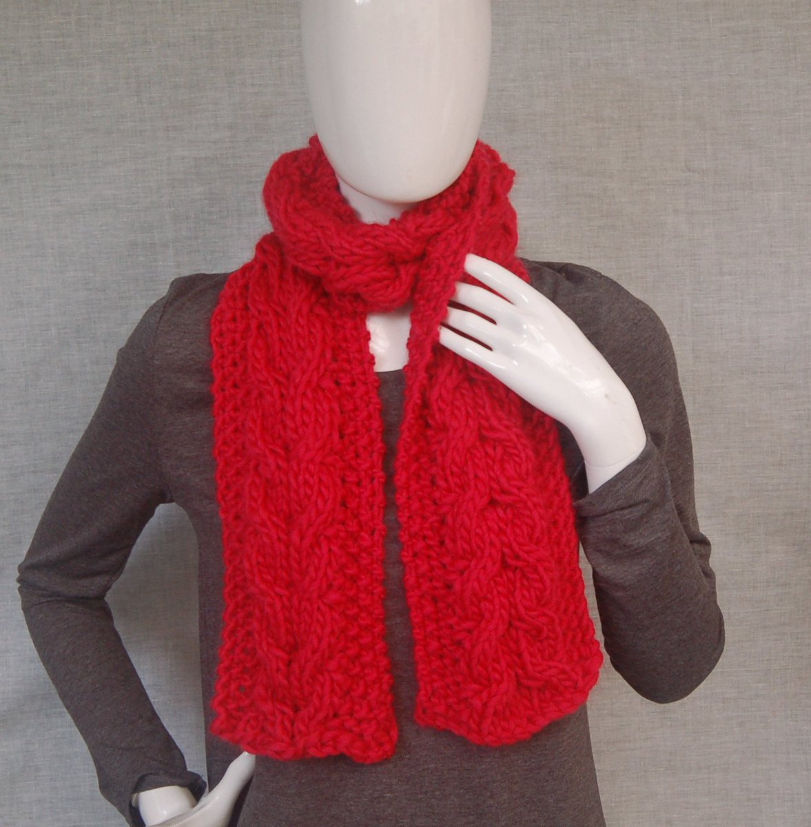 thewoollytangle's tweet photo. Not ready at all for Christmas, even #christmasinjuly, but I'm getting ready for autumn!

#crafthour #winterfashion #knitwear #merino https://t.co/2zzrETRfjK
