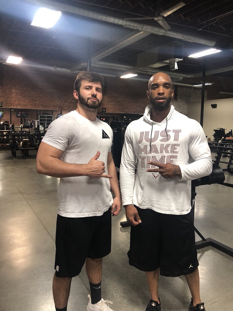 WorldWideWebb14's tweet photo. Hey guys! I’m trying to get my fitness page (IG: alphachampevolution) going so I’m offering to train/online coach for FREE!! If you know anyone that might be interested have them message me💪🏽 Only taking a few more🙌🏽 RT to help out😄 https://t.co/MquVJJqzsK