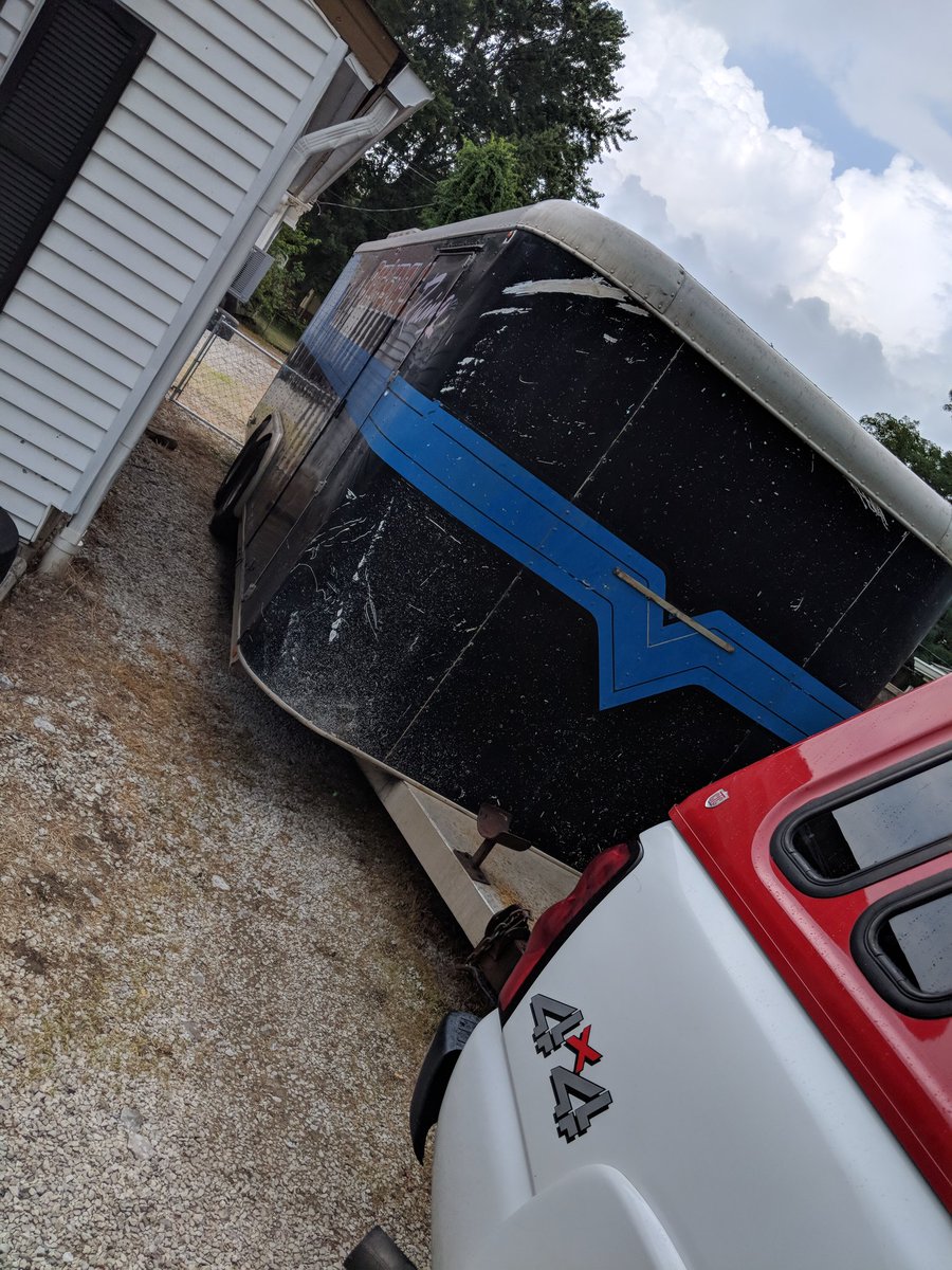 redfluffy93's tweet image. @BurgSpeedway bound for @USACNation #ISW18 with @kobybarksdale22 @cody_sanborn and @isaiahsons1