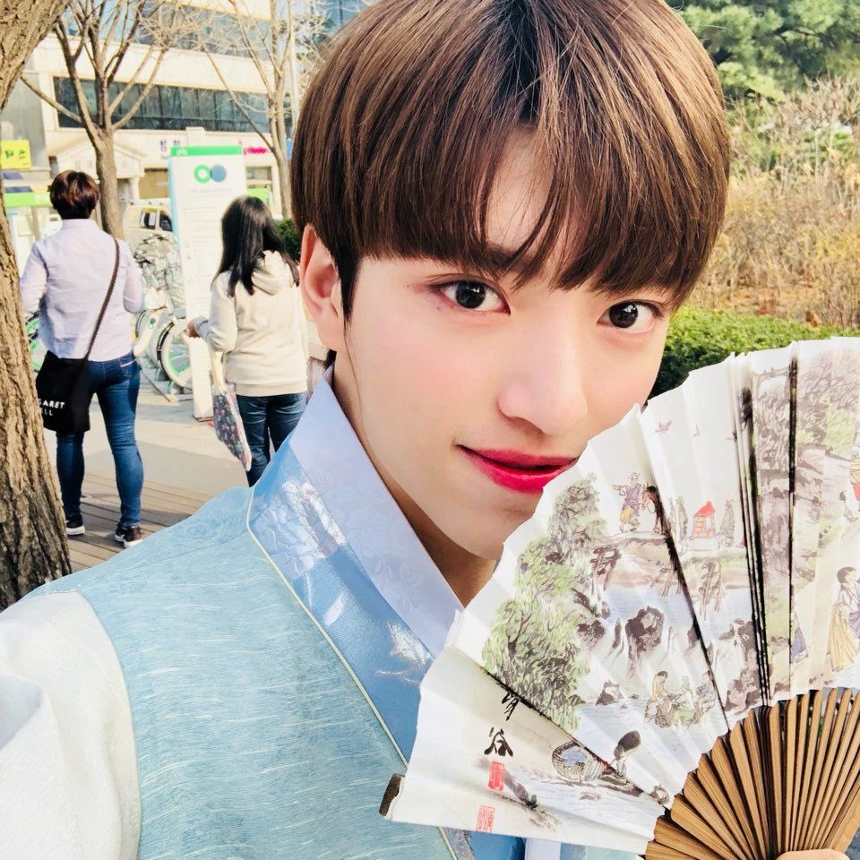 ATiny_WayZenNi_'s tweet photo. HAPPY BIRTHDAY GYEONGTAE๐ July 23, 2000 #KwonGyeongtae #14u #onlyu #Dohyuk #ESol #Eunjae #Loudi #Luha #BS #Doyool #Gohyeon #Hero #Hyunwoong #Rio #Sejin #kpop #idol #cutie #bae #bias #maknae #singer #happyGyeongtaeday https://t.co/J5HJLeiKmc