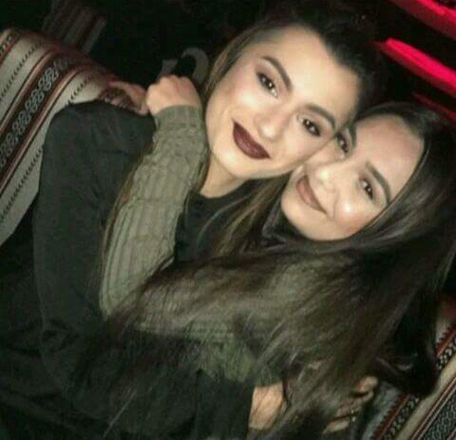Palvishamalikx's tweet photo. Happy birthday to my baby @WaIiyhaAMalik 💜 Can't believe you are 20 wow ! I'm so proud of what you achieved and I wish you all the happiness you deserve 💕💕💕  I love you loads oldie! And inshallah many more to come 💃🏼 I wish I can write more but I can't 🤧 https://t.co/0EiAjY2eEL