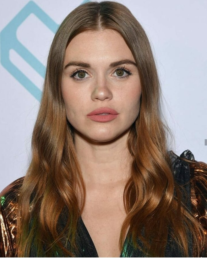 StydiaUpdating's tweet photo. Holland Roden at the Fandom Party during #SDCC on July 19, 2018. https://t.co/lvJBU2hn64