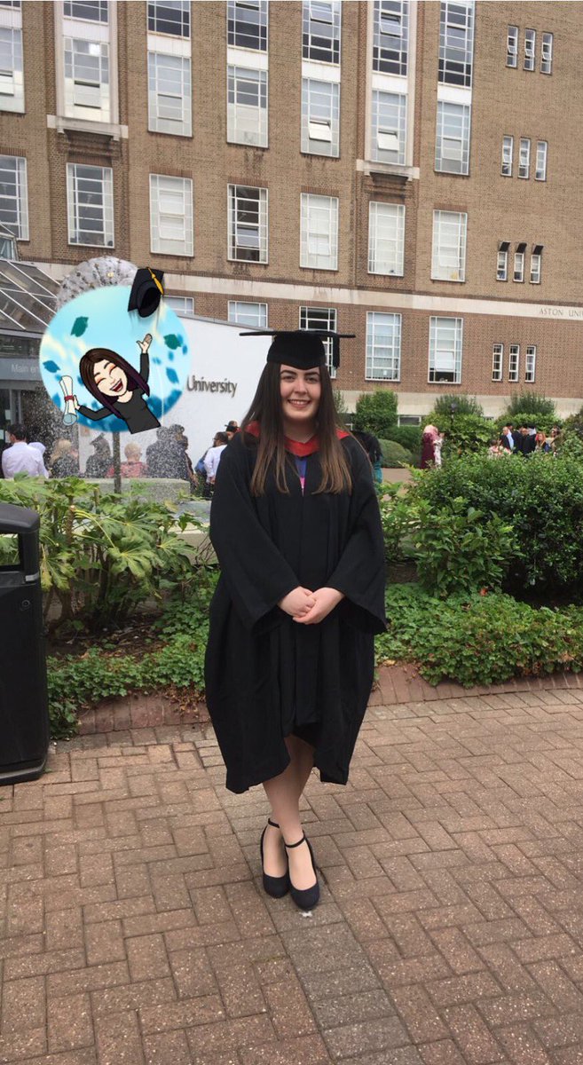 MeganNicoleUK's tweet photo. Your girl graduated from uni last week👩🏻🎓 Next step - teacher training in September! @megannicole - we’re growing up together🙋🏻♀️ #Meganizer https://t.co/fbOVMqWJBa