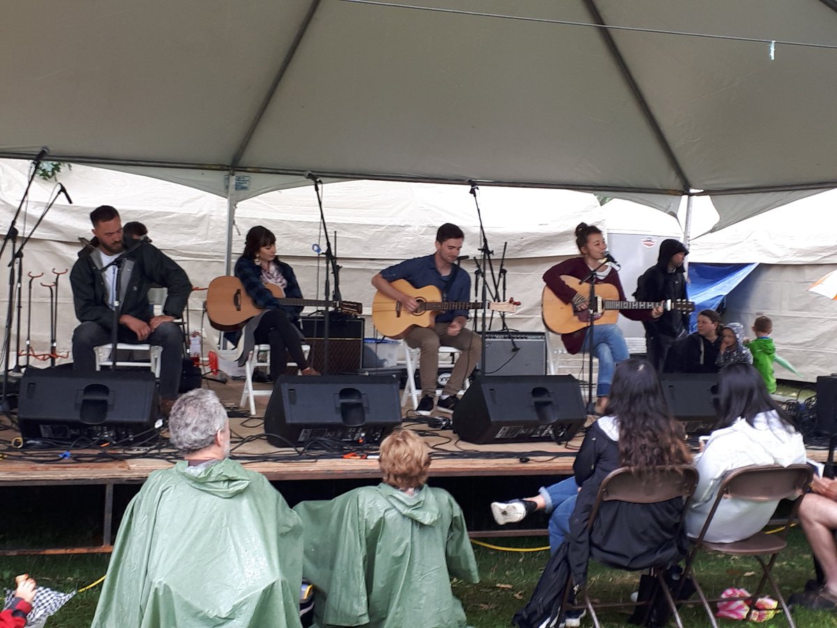 KatherineKrige's tweet photo. Of course, the rain didn't stop the music earlier. These beautiful musicians treated the diehards to a great show regardless.
#ldnont #LDNENT #homecounty45 #homecounty2018 https://t.co/z1tBqdSan2