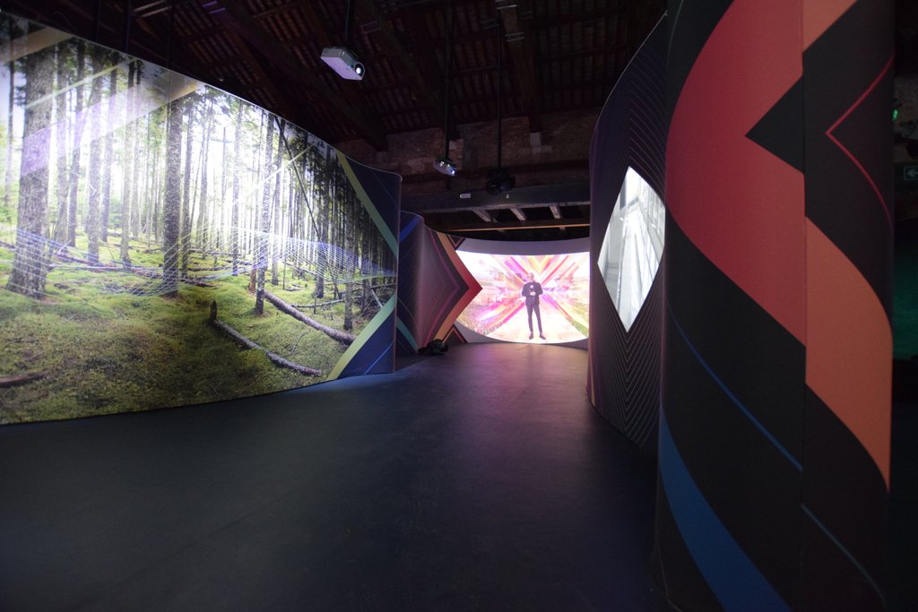 CanadaCouncil's tweet photo. In #Venice between now and November 25? Don’t miss the exhibition #UNCEDED, the Indigenous design project led by @d_cardinal that was chosen to represent Canada at the #BiennaleArchitettura2018. This historic exhibition is being shown at the Arsenale: https://t.co/eoxyOzRP9g https://t.co/CIZdbvFxOH