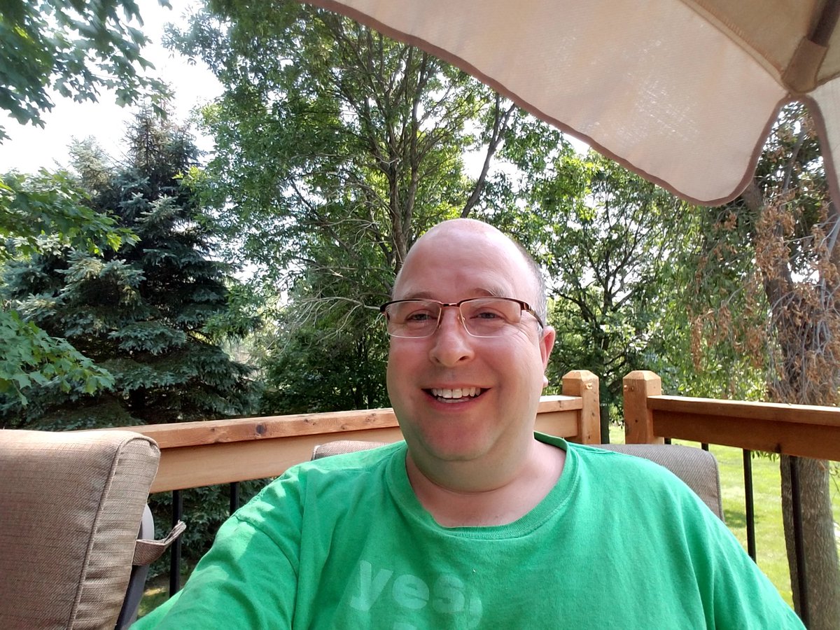 DaveHelke's tweet photo. Absolutely love a picture-perfect, peaceful, Minnesota day! I give it an A+ The fam even caught me napping #QuietisGood #ReflectRelax https://t.co/E7daxEuhtU