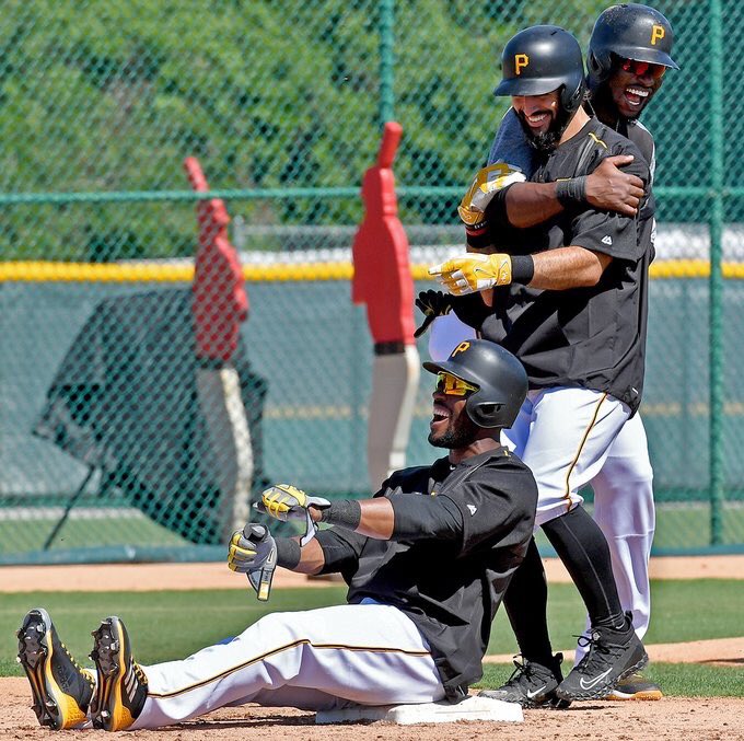 SIDDYDOG417's tweet photo. #RaiseIt!!!โ ๏ธ๐ฅ๐คโพ๏ธ๐ Battlinโ Buccos have a ten game winning streak going,and #SeanRod is BACK!!! ๐๐ป๐ https://t.co/OQHslP4JZD