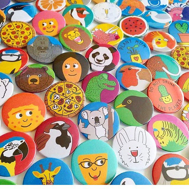 We have BADGEMAKING workshops at our #helloDODOLand pop up at <a href="/ColonnadeHse/">Colonnade House</a> NEXT WEEK ONLY! 🙃 Wednesday &amp; Friday 2-4pm, £1.50 to design &amp; make a badge ❤️ #Worthing