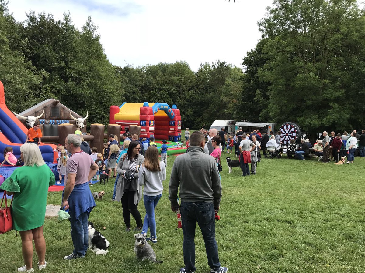 glendarraghtubs's tweet photo. #BouncyCastles #RodeoBull #InflatableSlides and more available to hire from https://t.co/0WSxHBmTF3 for #fundays #birthdayparties and more in #Newtownards #Bangor #Belfast #Carryduff #Portaferry #Kircubbin #Donaghadee #Comber and surrounding areas https://t.co/tq882cpgXh