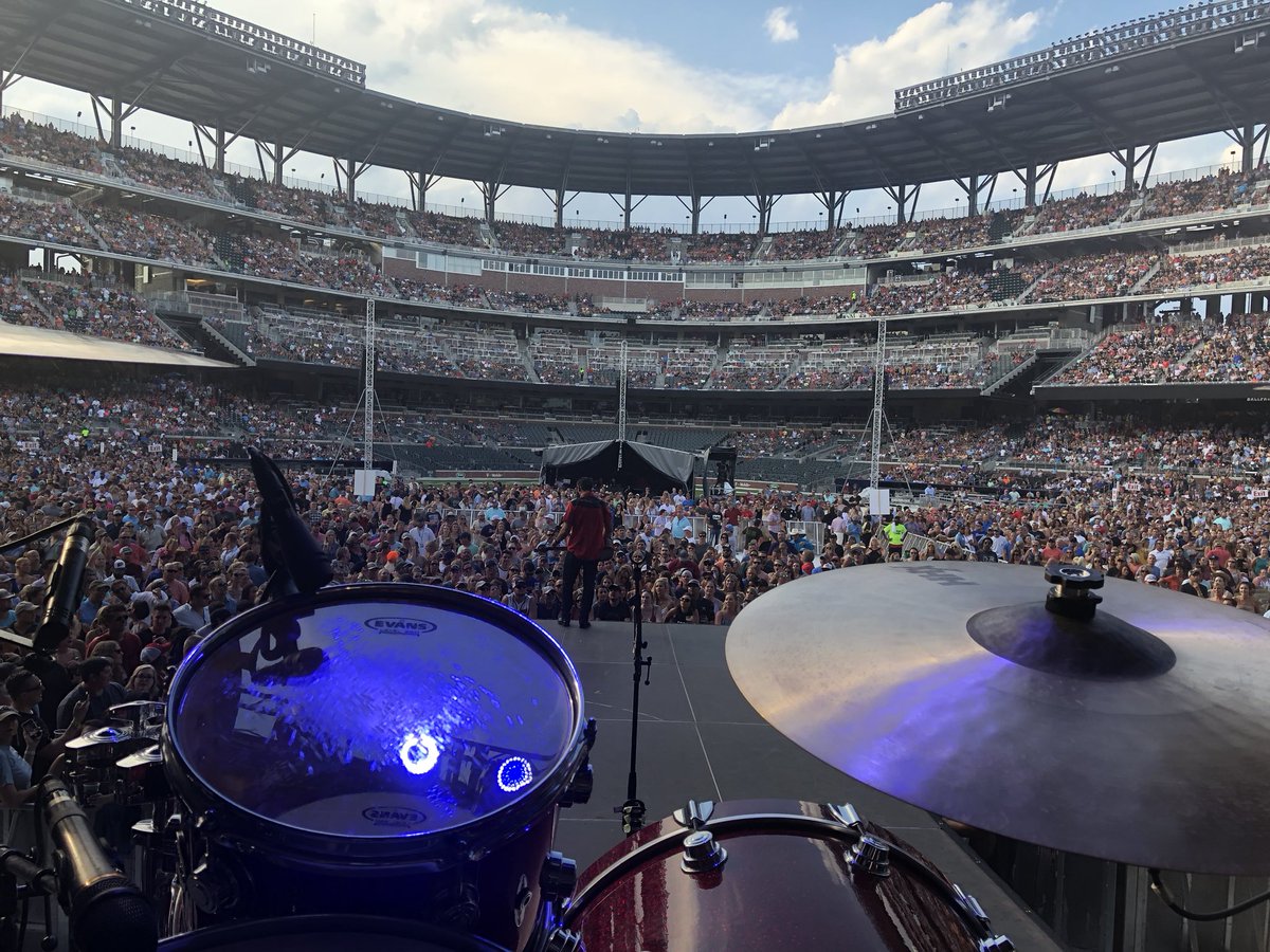 Picture says it all! Last night was unbelievable! Love and am grateful for all these companies! <a href="/dwdrums/">Drum Workshop, Inc.</a> <a href="/SABIAN_Cymbals/">SABIAN Cymbals</a> <a href="/EvansDrumheads/">EVANS Drumheads</a> <a href="/DaddarioandCo/">D'Addario</a> @Drumtacs <a href="/cymbolt/">Cymbolt</a>