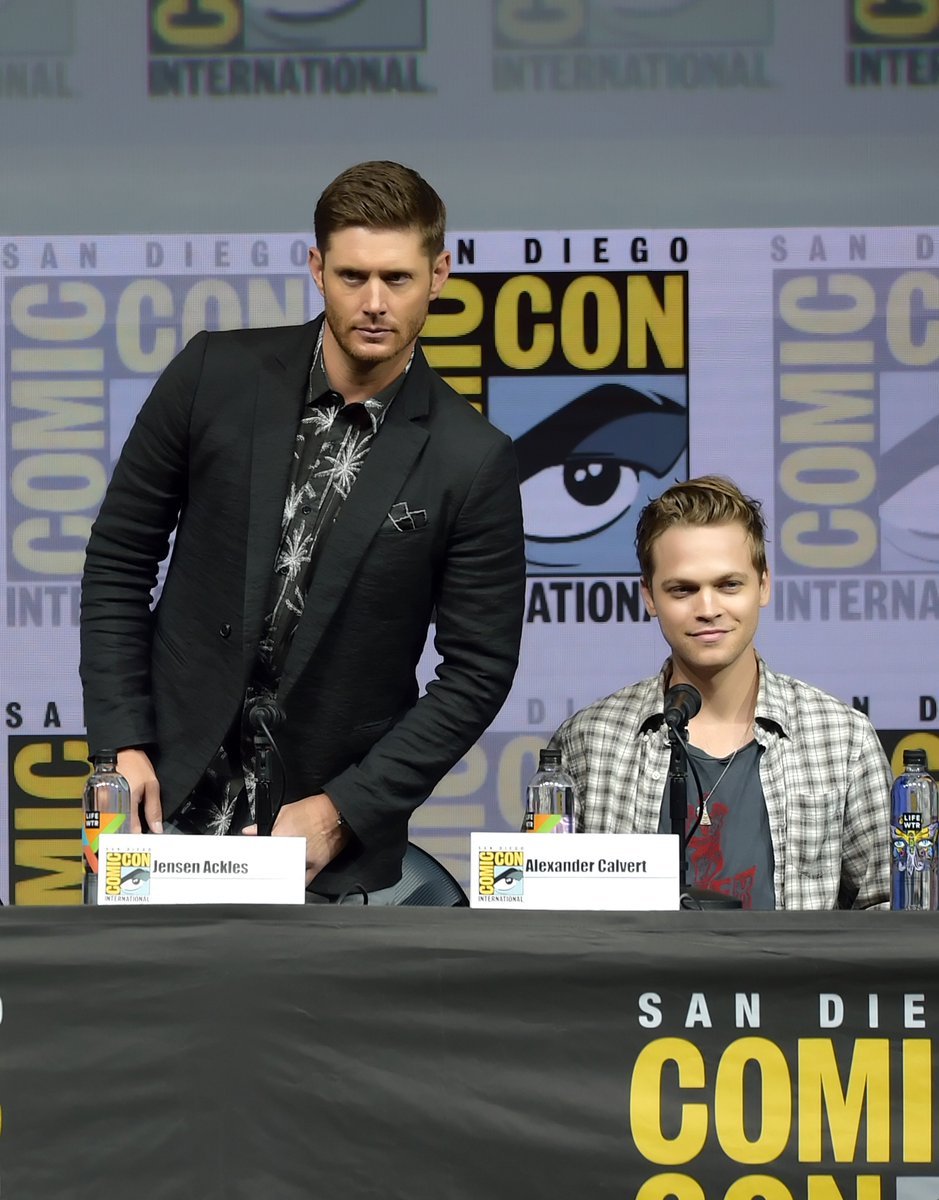 JensenAcklesCom's tweet photo. 📸 Jensen Ackles at the #Supernatural panel at San Diego Comic-Con (July 22, 2018) #SDCC2018 https://t.co/UDpMF7v4Yh