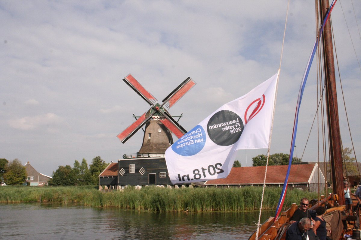 niek_lwrd's tweet photo. @HoutVaert2018 bedankt iedereen voor een geslaagd evenement: deelnemers, organisaties, gemeenten, provincie fryslan, publiek, media, brugwachters, vrijwilligers....We hebben genoten, een verhaal verteld, beleving gezien en mienskip concreet gemaakt @LF2018. Dank allen! https://t.co/eJE49FZUb6